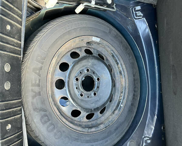 Синий БМВ 3 Серия, объемом двигателя 2.2 л и пробегом 320 тыс. км за 5000 $, фото 19 на Automoto.ua