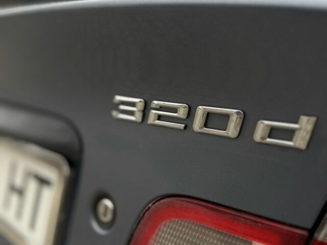 Синий БМВ 3 Серия, объемом двигателя 2 л и пробегом 370 тыс. км за 4599 $, фото 10 на Automoto.ua