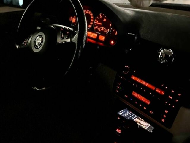 Синій БМВ 3 Серія, об'ємом двигуна 2 л та пробігом 460 тис. км за 3800 $, фото 8 на Automoto.ua