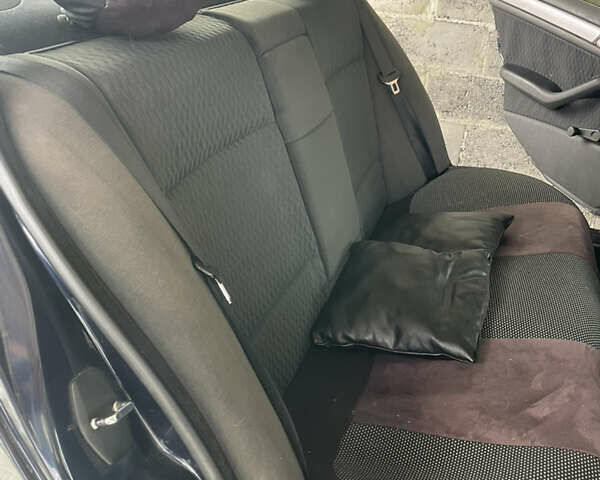 Синій БМВ 3 Серія, об'ємом двигуна 2 л та пробігом 390 тис. км за 4500 $, фото 9 на Automoto.ua