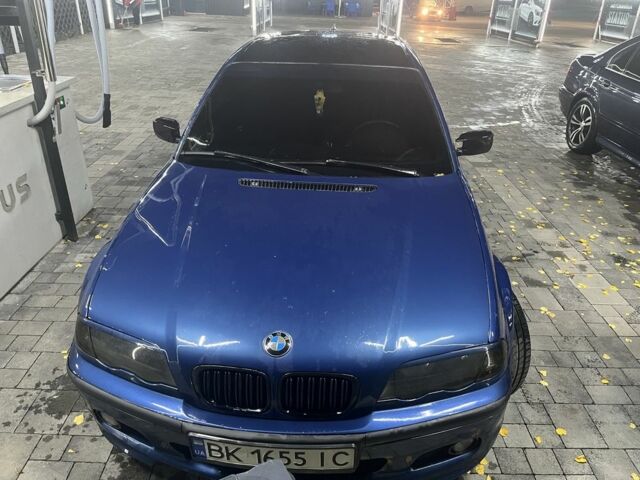 Синий БМВ 3 Серия, объемом двигателя 2 л и пробегом 3 тыс. км за 4500 $, фото 3 на Automoto.ua