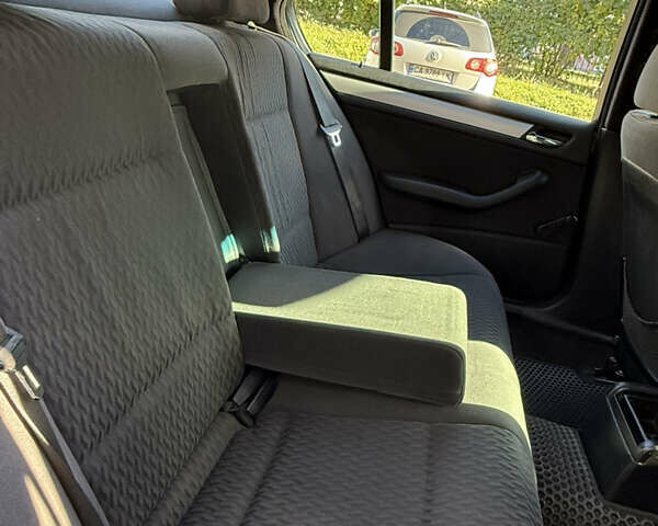 Синий БМВ 3 Серия, объемом двигателя 2.2 л и пробегом 320 тыс. км за 5000 $, фото 14 на Automoto.ua