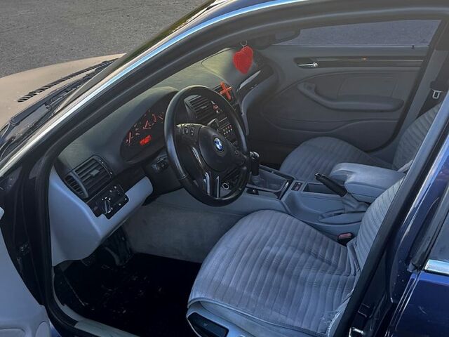 Синій БМВ 3 Серія, об'ємом двигуна 2.2 л та пробігом 322 тис. км за 4900 $, фото 6 на Automoto.ua