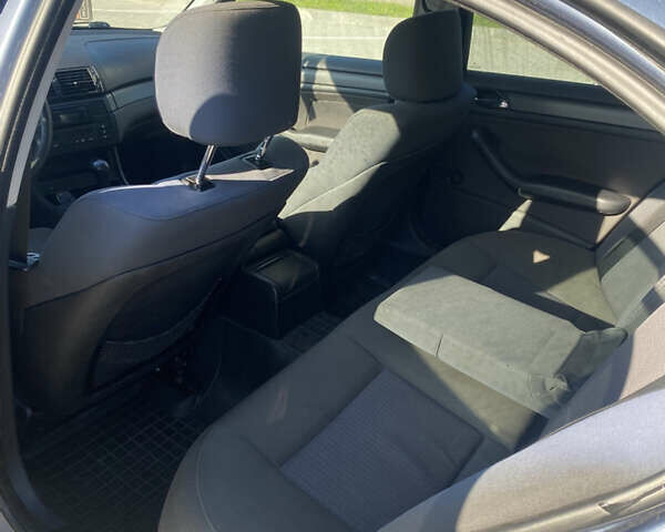 Синий БМВ 3 Серия, объемом двигателя 1.8 л и пробегом 210 тыс. км за 3500 $, фото 9 на Automoto.ua