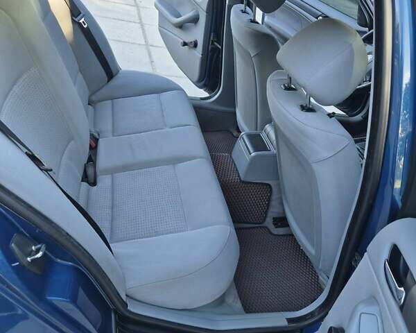 Синий БМВ 3 Серия, объемом двигателя 2 л и пробегом 310 тыс. км за 5500 $, фото 2 на Automoto.ua