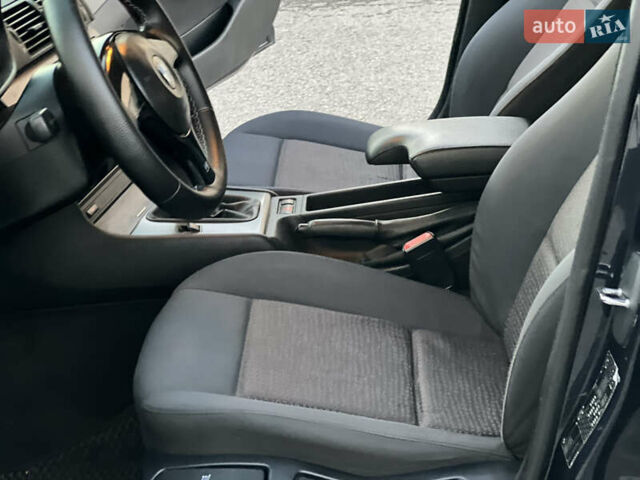 Синий БМВ 3 Серия, объемом двигателя 1.8 л и пробегом 250 тыс. км за 4399 $, фото 85 на Automoto.ua