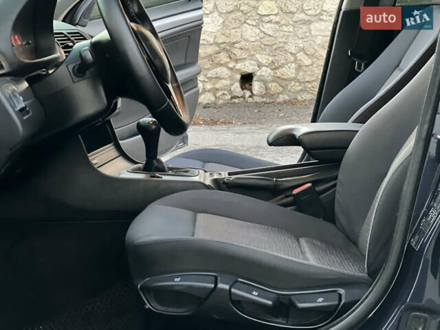 Синий БМВ 3 Серия, объемом двигателя 1.8 л и пробегом 250 тыс. км за 4399 $, фото 86 на Automoto.ua