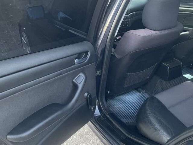 Синий БМВ 3 Серия, объемом двигателя 2 л и пробегом 390 тыс. км за 5700 $, фото 11 на Automoto.ua