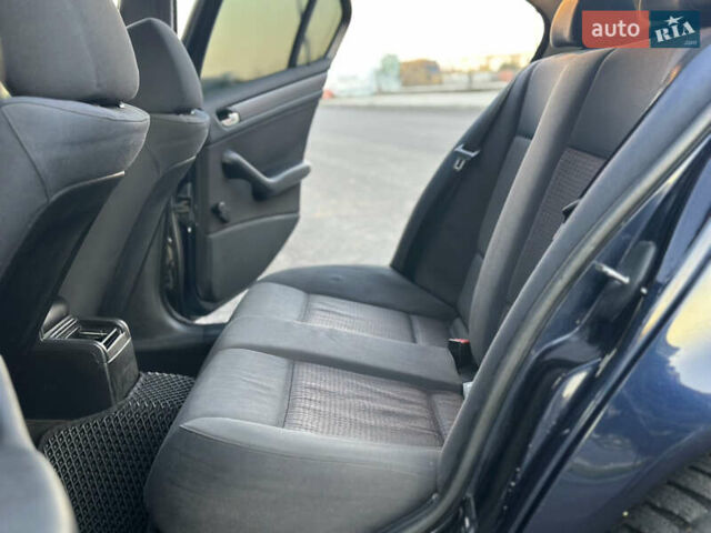 Синій БМВ 3 Серія, об'ємом двигуна 1.8 л та пробігом 250 тис. км за 4799 $, фото 22 на Automoto.ua