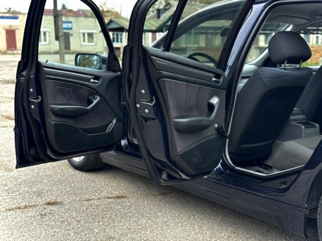 Синій БМВ 3 Серія, об'ємом двигуна 2 л та пробігом 320 тис. км за 4750 $, фото 15 на Automoto.ua