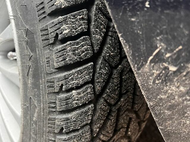 Синій БМВ 3 Серія, об'ємом двигуна 2 л та пробігом 290 тис. км за 3750 $, фото 6 на Automoto.ua