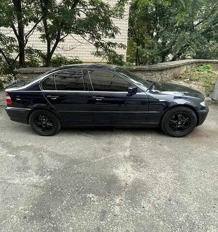 Синий БМВ 3 Серия, объемом двигателя 2 л и пробегом 345 тыс. км за 5000 $, фото 1 на Automoto.ua