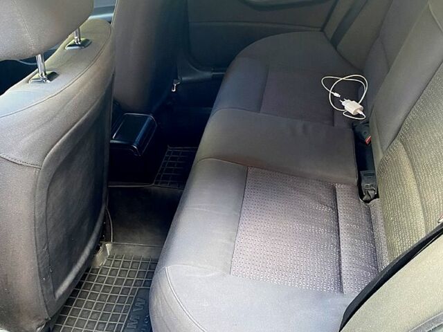 Синий БМВ 3 Серия, объемом двигателя 2 л и пробегом 266 тыс. км за 5000 $, фото 7 на Automoto.ua