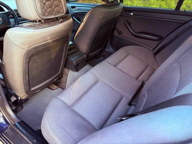 Синий БМВ 3 Серия, объемом двигателя 1.8 л и пробегом 180 тыс. км за 5399 $, фото 17 на Automoto.ua