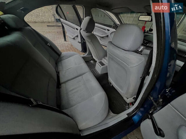 Синій БМВ 3 Серія, об'ємом двигуна 1.8 л та пробігом 323 тис. км за 4799 $, фото 14 на Automoto.ua