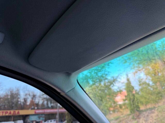 Синий БМВ 3 Серия, объемом двигателя 1.8 л и пробегом 180 тыс. км за 5399 $, фото 21 на Automoto.ua