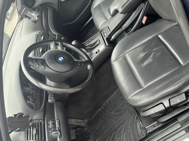 Синій БМВ 3 Серія, об'ємом двигуна 2 л та пробігом 325 тис. км за 4900 $, фото 15 на Automoto.ua