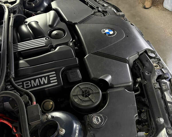 Синій БМВ 3 Серія, об'ємом двигуна 2 л та пробігом 300 тис. км за 6999 $, фото 21 на Automoto.ua