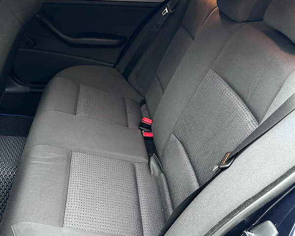 Синий БМВ 3 Серия, объемом двигателя 2 л и пробегом 288 тыс. км за 7199 $, фото 20 на Automoto.ua