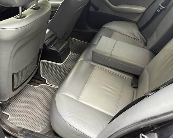 Синий БМВ 3 Серия, объемом двигателя 1.8 л и пробегом 235 тыс. км за 4800 $, фото 6 на Automoto.ua