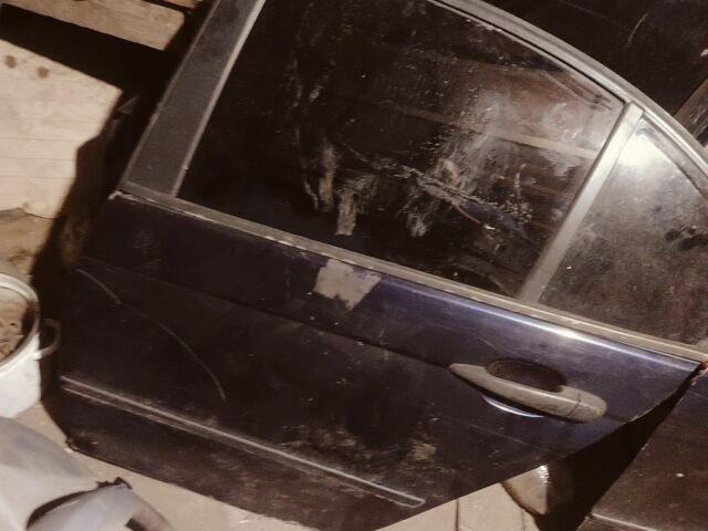 Синий БМВ 3 Серия, объемом двигателя 2 л и пробегом 111 тыс. км за 480 $, фото 3 на Automoto.ua