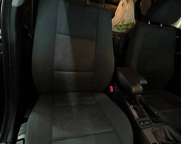 Синій БМВ 3 Серія, об'ємом двигуна 2 л та пробігом 300 тис. км за 6999 $, фото 33 на Automoto.ua