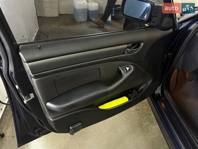 Синій БМВ 3 Серія, об'ємом двигуна 2 л та пробігом 300 тис. км за 6999 $, фото 22 на Automoto.ua