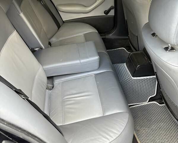 Синий БМВ 3 Серия, объемом двигателя 1.8 л и пробегом 235 тыс. км за 4800 $, фото 5 на Automoto.ua