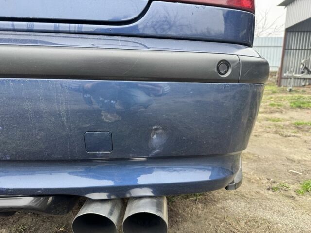 Синий БМВ 3 Серия, объемом двигателя 2 л и пробегом 335 тыс. км за 6000 $, фото 4 на Automoto.ua