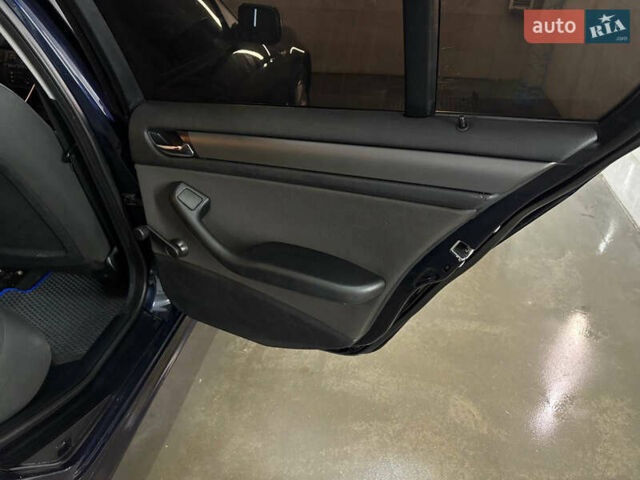 Синій БМВ 3 Серія, об'ємом двигуна 2 л та пробігом 300 тис. км за 6999 $, фото 28 на Automoto.ua