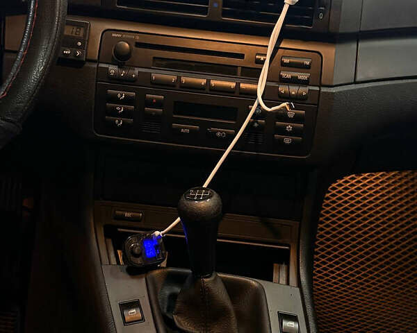 Синій БМВ 3 Серія, об'ємом двигуна 2 л та пробігом 300 тис. км за 6999 $, фото 26 на Automoto.ua