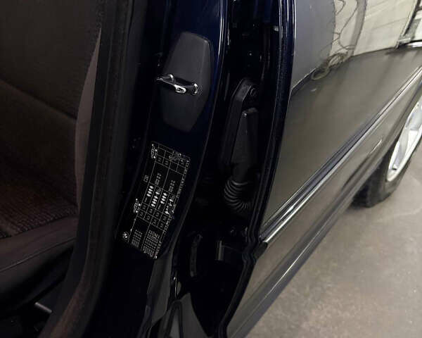 Синій БМВ 3 Серія, об'ємом двигуна 2 л та пробігом 300 тис. км за 6999 $, фото 17 на Automoto.ua