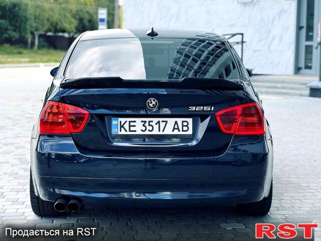 Синий БМВ 3 Серия, объемом двигателя 2.5 л и пробегом 292 тыс. км за 6000 $, фото 3 на Automoto.ua