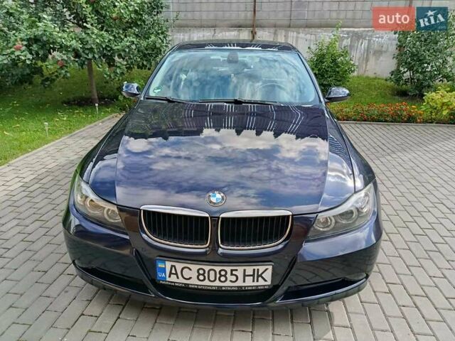 Синий БМВ 3 Серия, объемом двигателя 2 л и пробегом 230 тыс. км за 6700 $, фото 2 на Automoto.ua