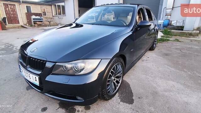 Синий БМВ 3 Серия, объемом двигателя 2 л и пробегом 500 тыс. км за 7600 $, фото 6 на Automoto.ua