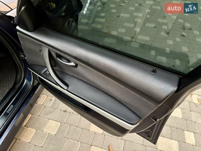 Синий БМВ 3 Серия, объемом двигателя 2 л и пробегом 309 тыс. км за 5999 $, фото 39 на Automoto.ua