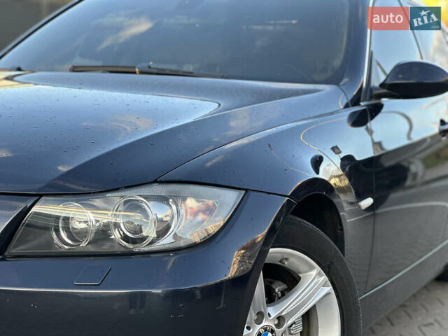 БМВ 3 Серия 2005 в Коростене на Automoto.ua Синий БМВ 3 Серия, объемом двигателя 2.49 л и пробегом 244 тыс. км за 6499 $, фото 15 на Automoto.ua