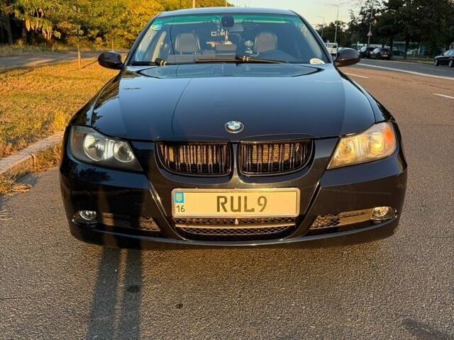Синий БМВ 3 Серия, объемом двигателя 2 л и пробегом 338 тыс. км за 7000 $, фото 5 на Automoto.ua