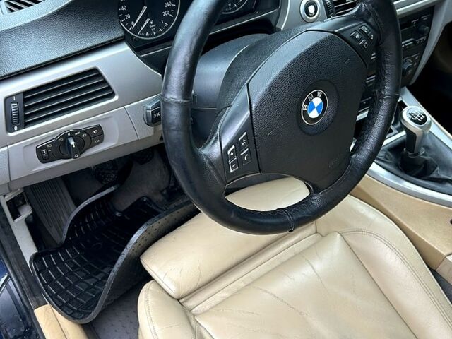 Синій БМВ 3 Серія, об'ємом двигуна 2 л та пробігом 390 тис. км за 5100 $, фото 2 на Automoto.ua
