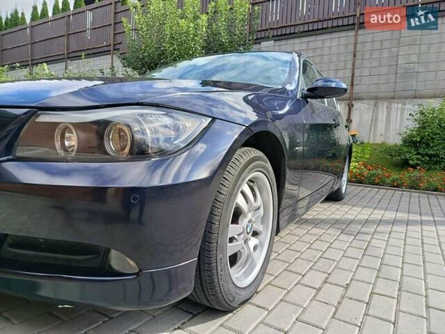 Синий БМВ 3 Серия, объемом двигателя 2 л и пробегом 230 тыс. км за 6700 $, фото 1 на Automoto.ua