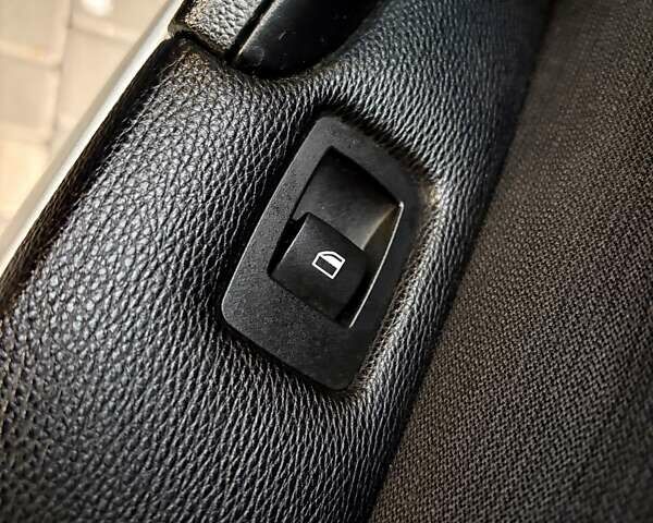 Синий БМВ 3 Серия, объемом двигателя 2 л и пробегом 309 тыс. км за 5999 $, фото 61 на Automoto.ua