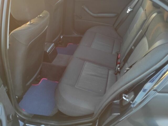 Синий БМВ 3 Серия, объемом двигателя 2 л и пробегом 290 тыс. км за 5000 $, фото 7 на Automoto.ua