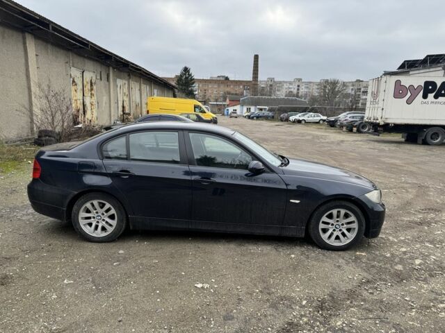 Синий БМВ 3 Серия, объемом двигателя 2 л и пробегом 240 тыс. км за 6800 $, фото 2 на Automoto.ua