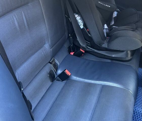 Синий БМВ 3 Серия, объемом двигателя 3 л и пробегом 304 тыс. км за 12500 $, фото 9 на Automoto.ua