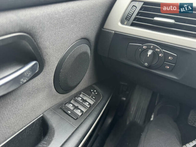 Синій БМВ 3 Серія, об'ємом двигуна 2 л та пробігом 240 тис. км за 6999 $, фото 31 на Automoto.ua