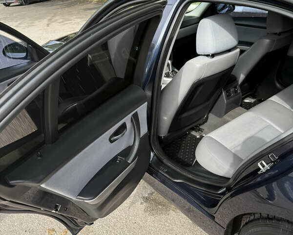 Синий БМВ 3 Серия, объемом двигателя 2 л и пробегом 357 тыс. км за 7799 $, фото 21 на Automoto.ua