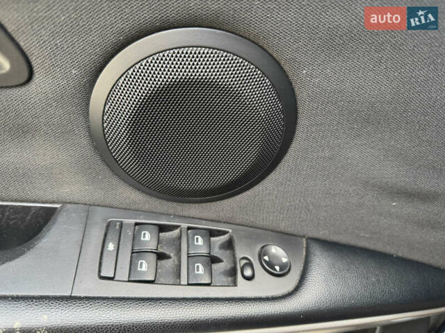 Синій БМВ 3 Серія, об'ємом двигуна 2 л та пробігом 240 тис. км за 7000 $, фото 55 на Automoto.ua