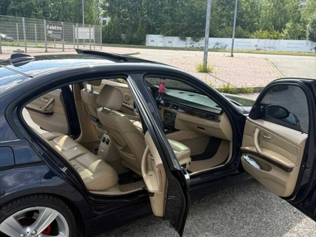Синий БМВ 3 Серия, объемом двигателя 3 л и пробегом 273 тыс. км за 8900 $, фото 6 на Automoto.ua