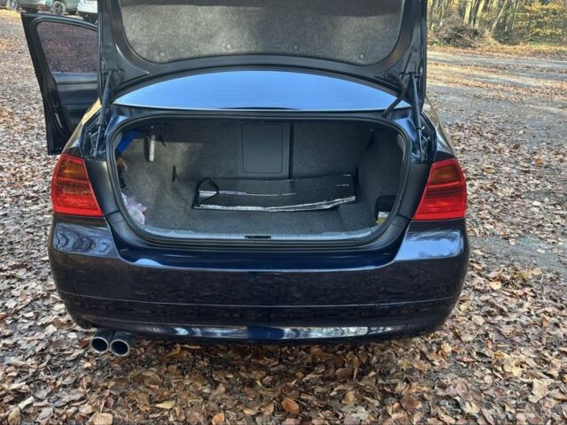 Синий БМВ 3 Серия, объемом двигателя 3 л и пробегом 304 тыс. км за 12500 $, фото 5 на Automoto.ua