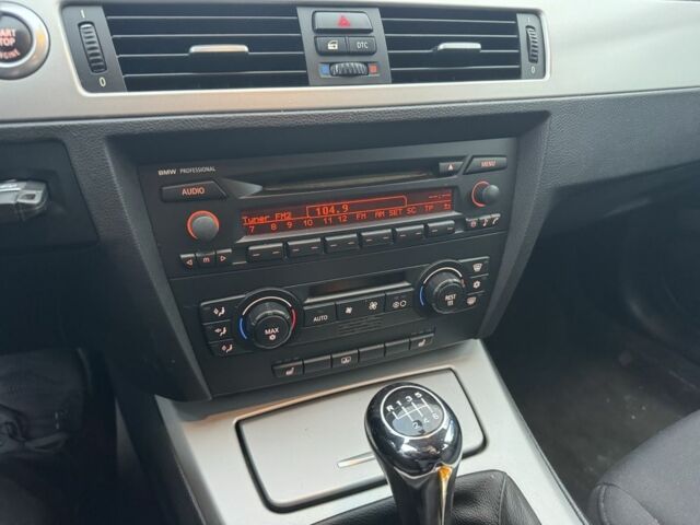 Синій БМВ 3 Серія, об'ємом двигуна 2 л та пробігом 240 тис. км за 6800 $, фото 16 на Automoto.ua